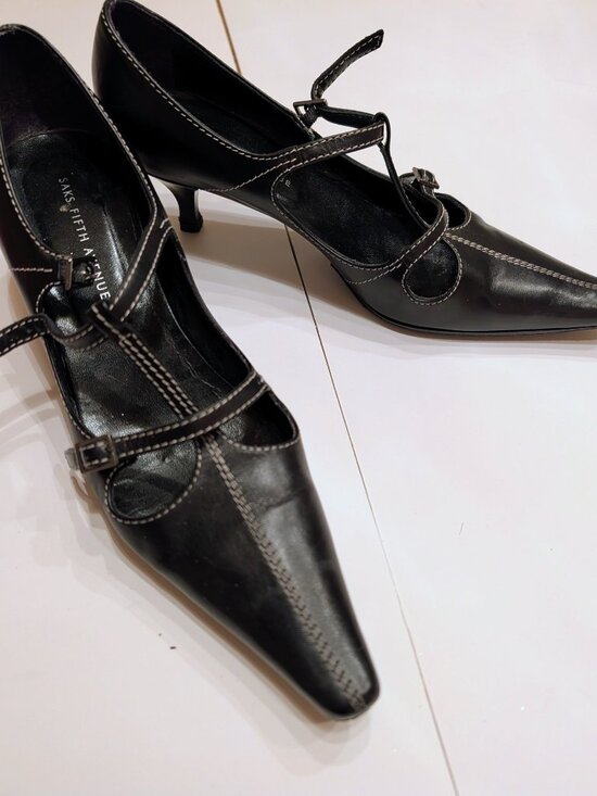 Saks Fifth Avenue Shoes - Saks Fifth Avenue T-strap kitten heels